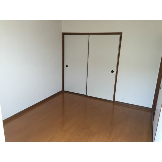 ベッドルーム