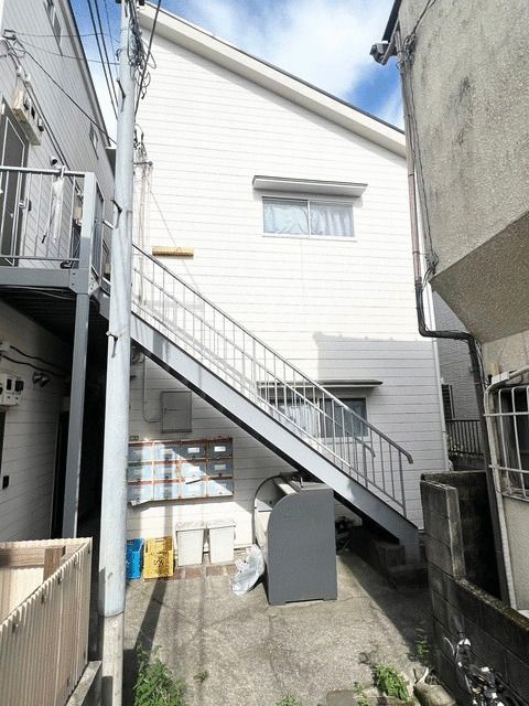 シャノアール明大前A棟の外観画像