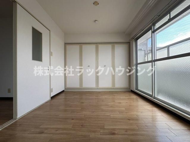 ベッドルーム