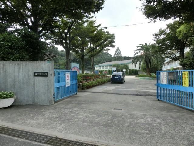 到津小学校(600m)