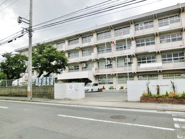 白銀中学校(550m)