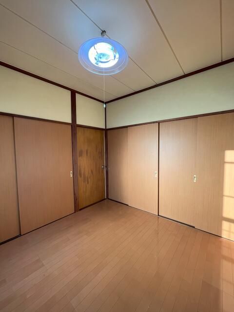 ベッドルーム