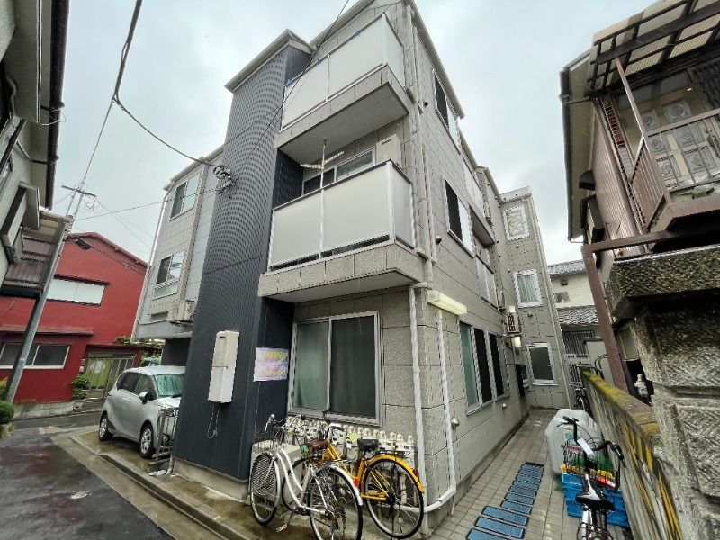 シャンテ西新井本町の外観画像