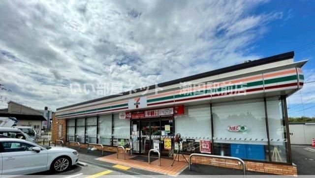 セブンイレブン(コンビニ)まで393m
