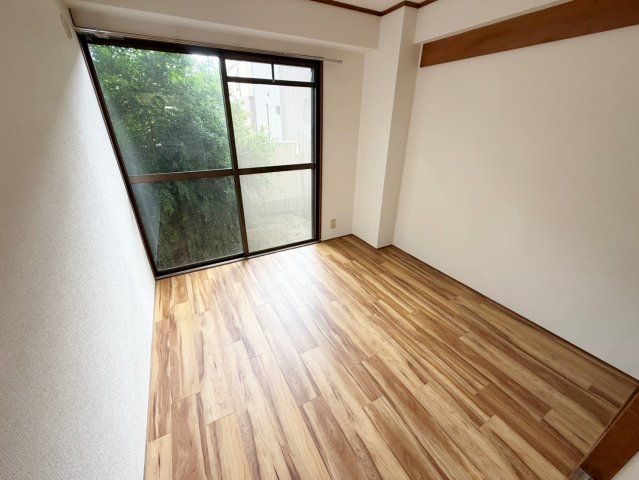 ベッドルーム