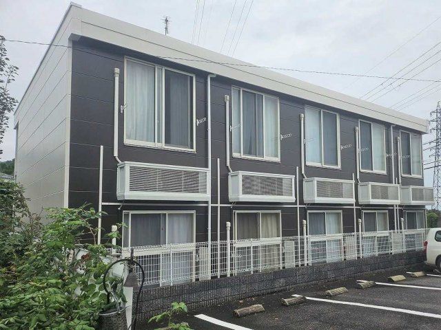 レオパレスサントネの外観画像