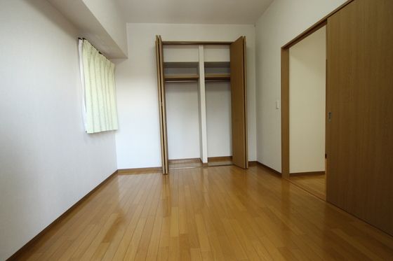 ベッドルーム