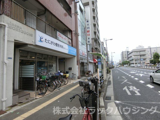 近くに施設あり