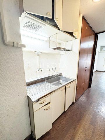 株式会社コスモス薬品／ディスカウントドラッグコスモ(282m)