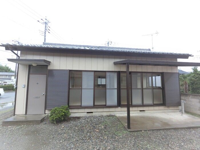 石川貸家 Bの外観画像