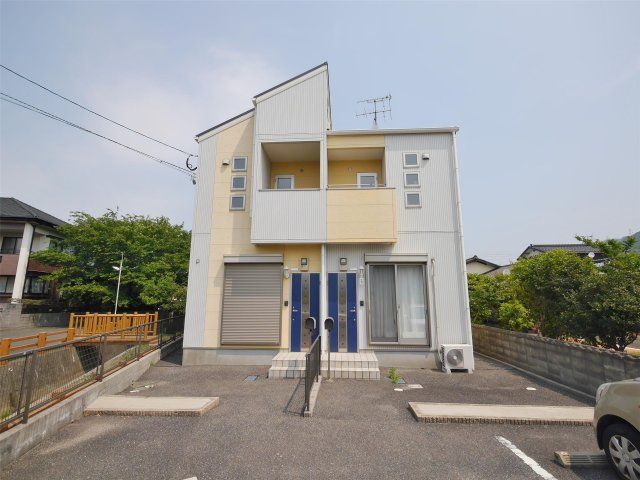 フィールド・イン湯川IIC棟の外観画像