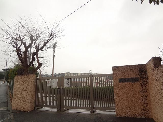大谷中学校(850m)