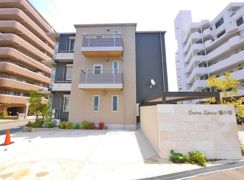 エンジョイスペース鷹の巣の外観画像