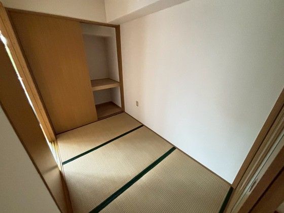 ベッドルーム