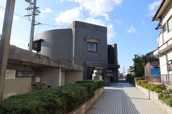 近くに施設あり