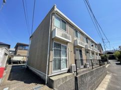 レオパレスシャルマンゾーン照杉の外観画像