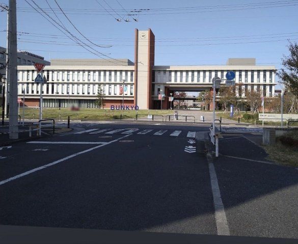 近くに施設あり