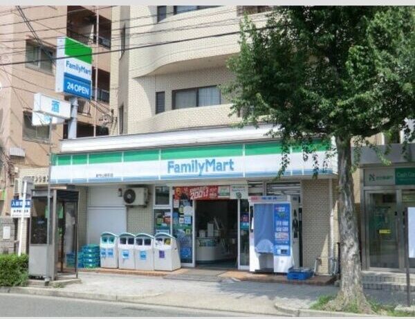 近くに施設あり