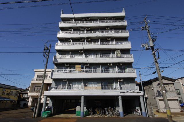 オクトワール長岡中央の外観画像