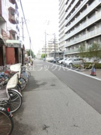 近くに施設あり