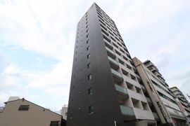 アルファレガロ駅前通りの外観画像