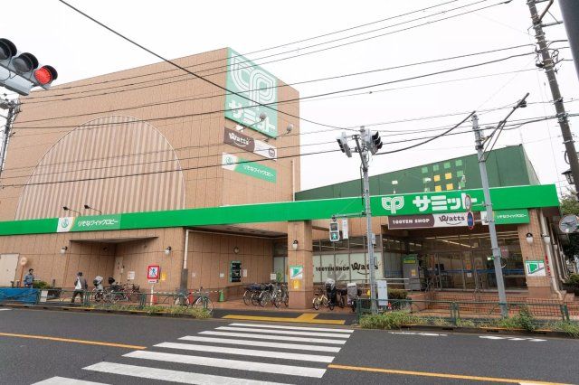 近くに施設あり