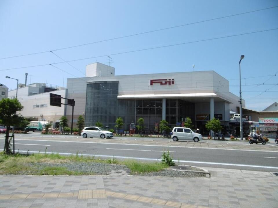 近くに施設あり