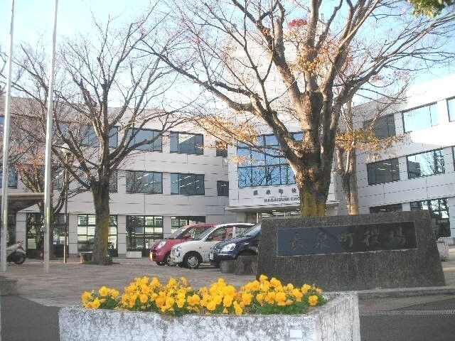 役所「長泉町役場まで778m」