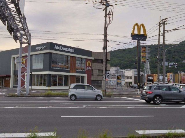 近くに施設あり