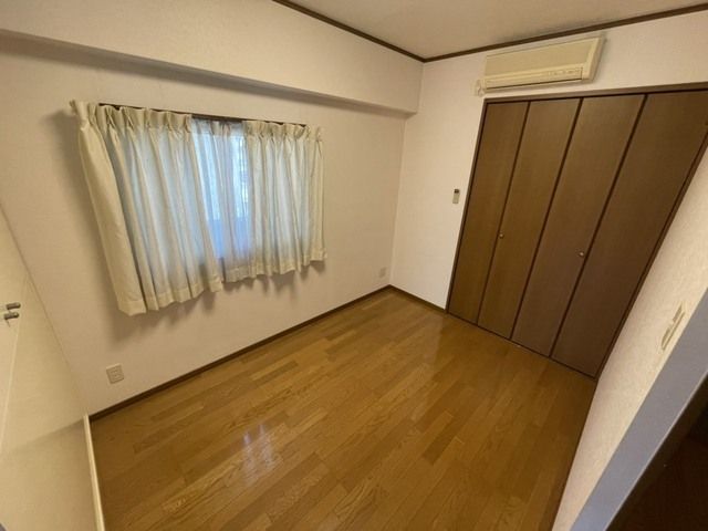 ベッドルーム