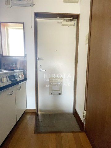 折尾西小学校(2100m)