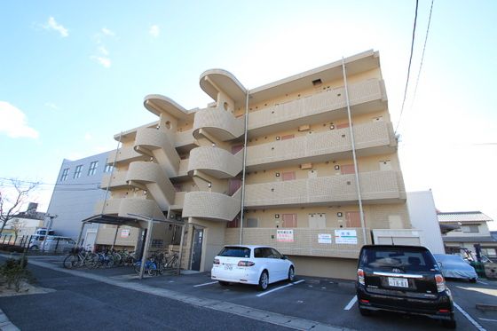East Court Aの外観画像