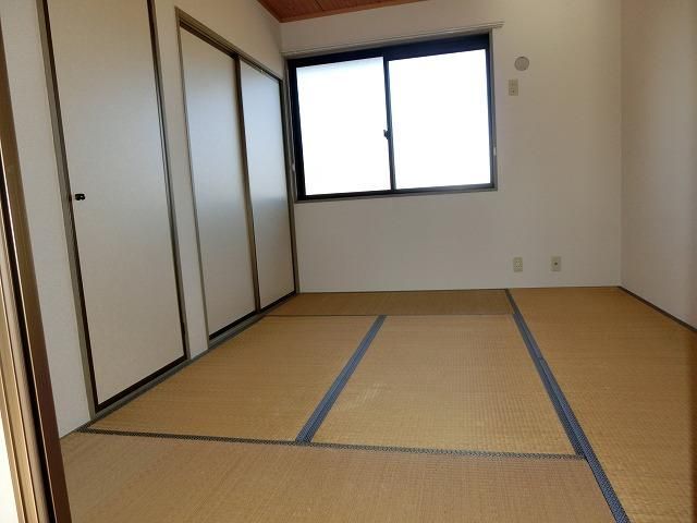 ベッドルーム