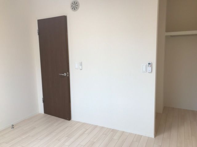 ベッドルーム