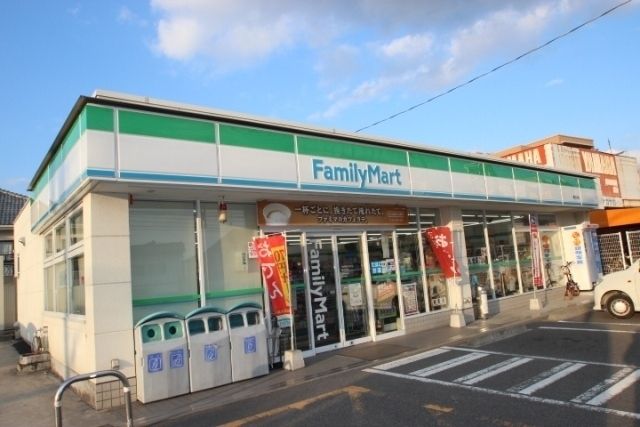近くに施設あり