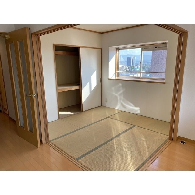 ベッドルーム