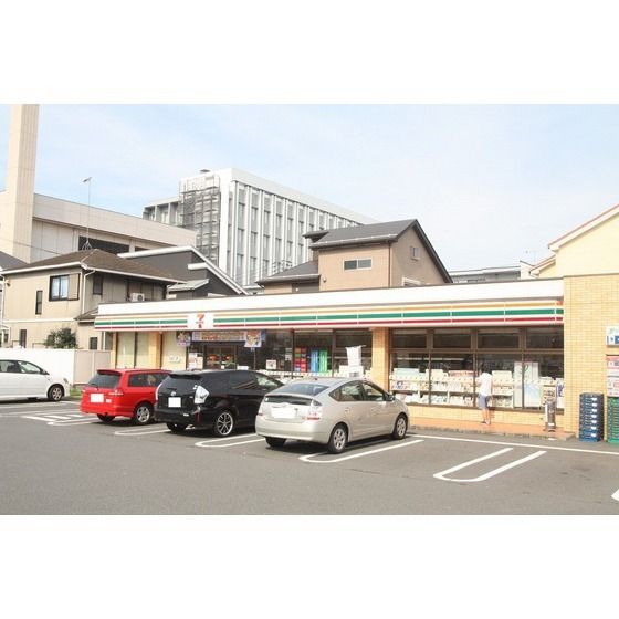 コンビニ「セブンイレブン厚木市立病院前店まで210m」