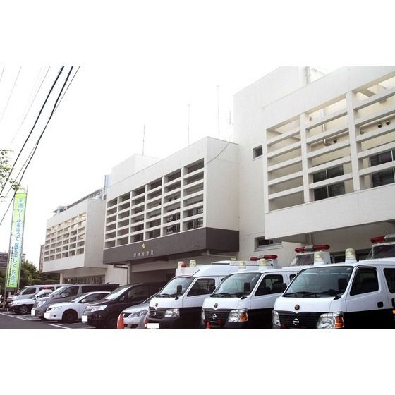 警察署、交番「厚木警察署まで110m」