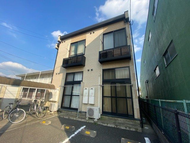 レオパレス三郷中央 吉の外観画像