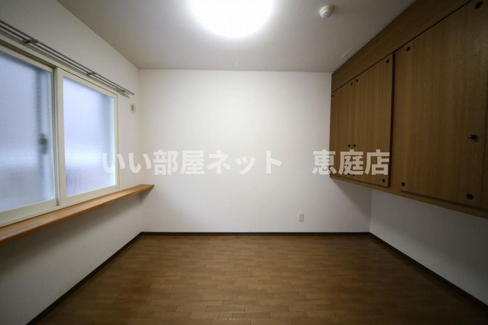 ベッドルーム
