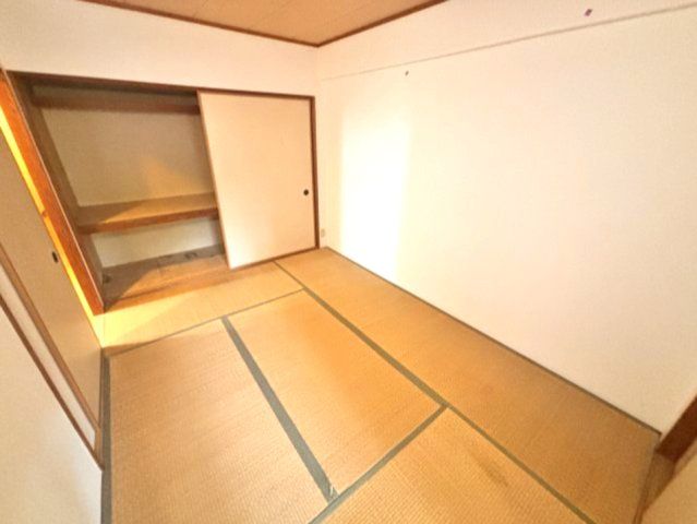 ベッドルーム