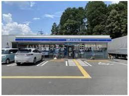 ローソン草津岡本町店（コンビニ）まで591m