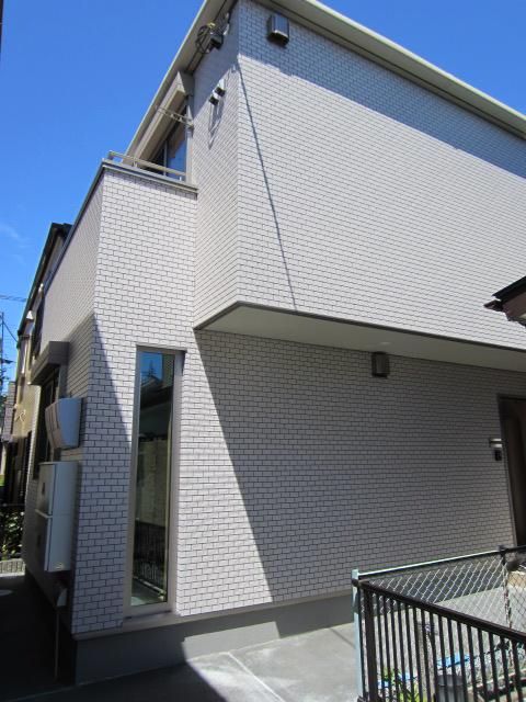 カーサ西鶴間の外観画像