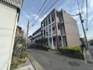 レオパレスサントーヨーの外観