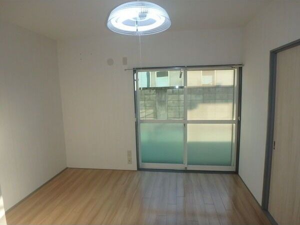 洋室