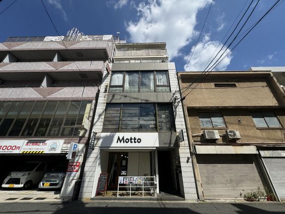 ワンナインタカタビルの外観画像