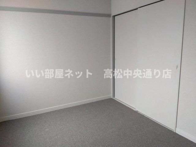 ベッドルーム