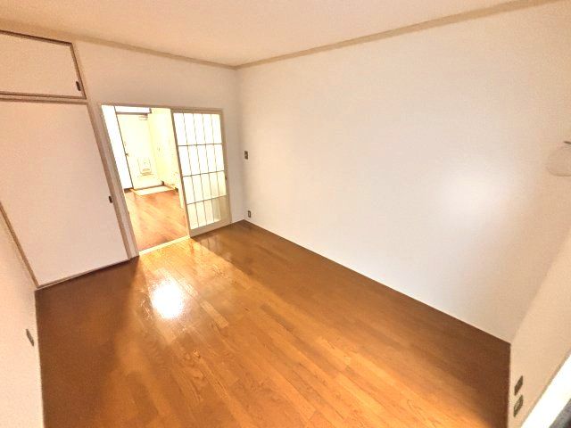 ベッドルーム