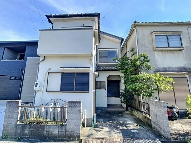 早出町1119-8貸家の外観画像