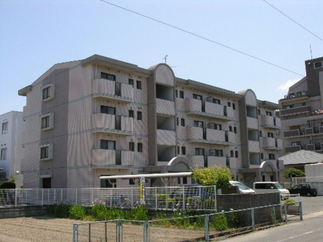 ファミール京栄の外観画像